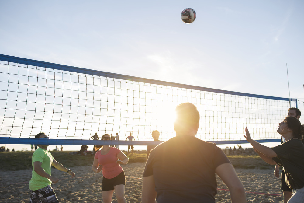sober community doing sober summer activities, having a sober summer without alcohol and drug crises
